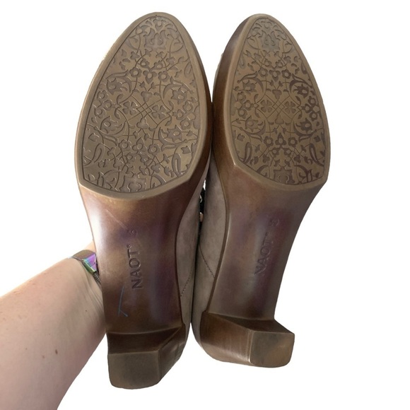 NAOT Luma Tan Brown Leather Nubuck Mary Jane Heel Women's Size EU 39 US 8 - Picture 9 of 14